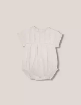 Детский комбинезон с кружевом и оборками в тон Gocco, белый