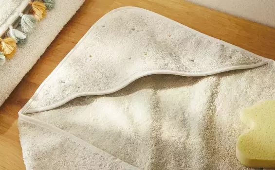 Детское полотенце с капюшоном и помпонами Zara Home, синий