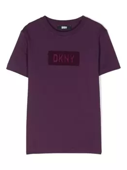 DKNY футболка из органического хлопка с нашивкой-логотипом, фиолетовый