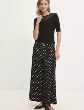 Dknyй свитер, черный