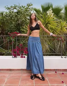 Длинная джинсовая юбка ASOS DESIGN с заниженной талией и льном в цвете полувыбеленный синий