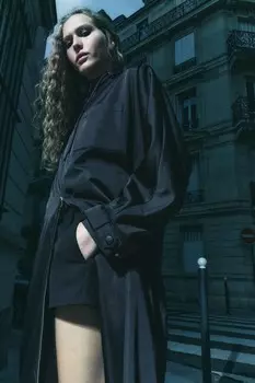 Длинная куртка с капюшоном ZARA, черный