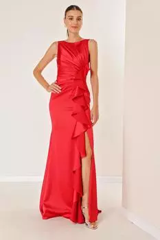Длинное атласное платье с драпировкой и воланами спереди, красное By Sayg, красный