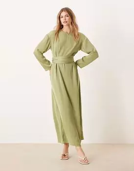 Длинное атласное платье с завязками на спине ASOS DESIGN в цвете шалфейно-зеленый