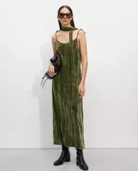 Длинное бархатное платье на бретелях с открытой спиной Parfois, зеленый