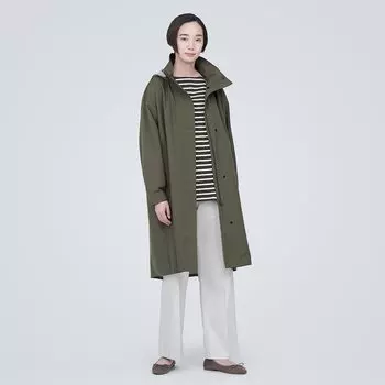 Длинное пальто с водоотталкивающим капюшоном, в котором не будет душно MUJI, хаки зеленый