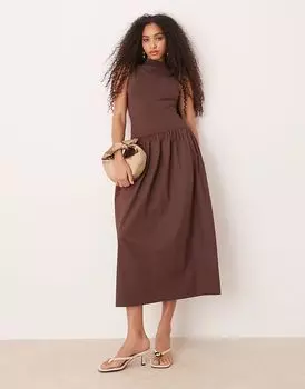 Длинное платье ASOS DESIGN с вырезом на шее и юбкой из смеси поплина коричневого цвета
