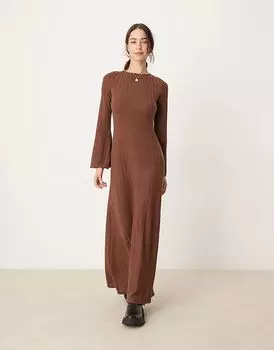 Длинное платье-макси с открытой спиной в рубчик коричневого цвета ASOS DESIGN