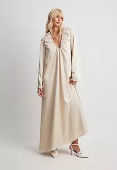 Длинное платье NA-KD, бежевый