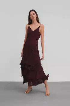 Длинное платье с рюшами из плюметти Silbon, темно-красный