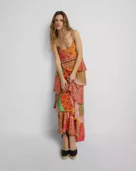 Длинное платье с рюшами с принтом пэчворк Silbon, оранжевый