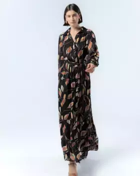 Длинное платье с воротником с лацканами и осенним принтом Никола Niza, черный