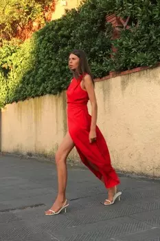 Длинное платье с вырезом ZARA, красный