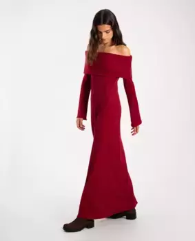 Длинное трикотажное платье с длинными рукавами The-Are, бордовый