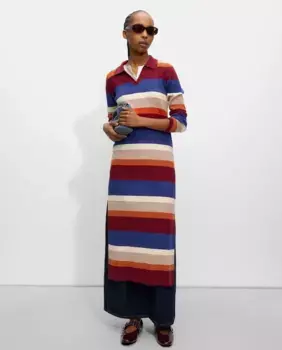 Длинное трикотажное платье с воротником-поло и полосатым принтом Parfois, мультиколор