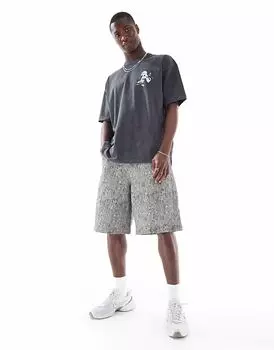 Длинные шорты ASOS DESIGN с принтом в стиле милитари