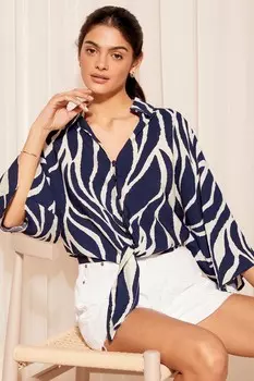 Длинный рукав и завязка на пуговицах спереди на блузках с принтом Friends Like These, черный