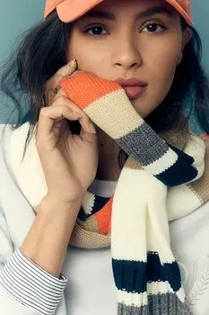 Длинный узкий шарф от Anthropologie, бежевый