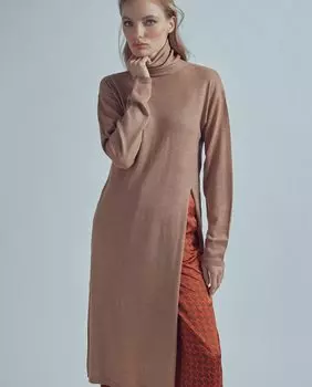 Длинный женский свитер с высоким воротником Lola Casademunt, коричневый