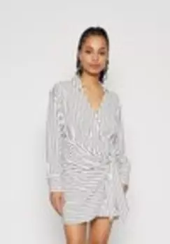 Дневное платье DRAPEY SHIRTDRESS Abercrombie & Fitch, белый