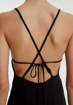 Дневное платье EDITED, черный