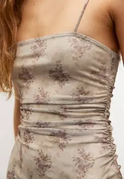 Дневное платье STRAPPY FLORAL MIDI PULL&BEAR, коричневый