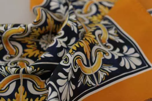 Dolce & Gabbana Элегантный шелковый квадратный мужской шарф, мультиколор