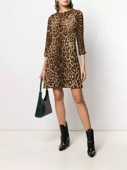 Dolce & Gabbana платье с леопардовым принтом, нейтральный цвет
