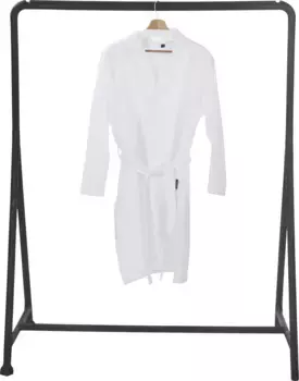 Done. женский халат "MySense", структура вафельного пике, с шалевым воротником и накладными карманами, белый