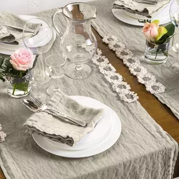 Дорожка на стол in Pure Linen StoneWashed без глажки - Пионы laFabbricadelLino, цвет Raggio di Luna