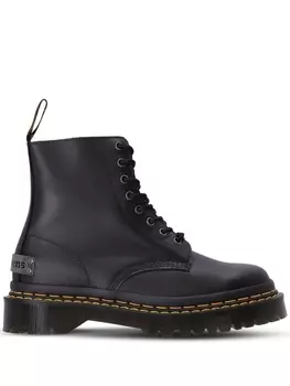 Dr. Martens ботинки на шнуровке, черный