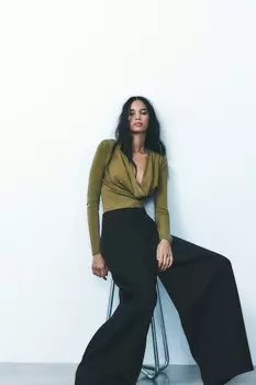 Драпированное боди с подплечниками ZARA, фисташковый