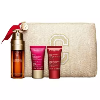 Двойная сыворотка Clarins, отмеченная наградами, предотвращает старение, заметно укрепляет, разглаживает и придает сияние всего за 7 дней, 21 растительный ингредиент, включая куркуму, для всех типов кожи, возрастов и этнических групп.