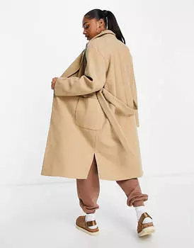 Двубортное пальто строгого кроя песочного цвета с завязкой на талии Pull&Bear
