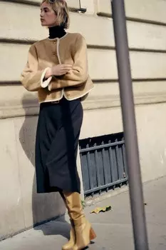 Двухсторонний пиджак с золотистыми пуговицами ZARA, кэмел
