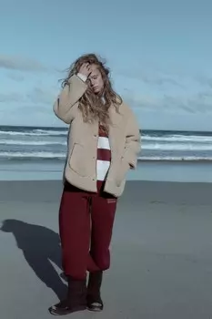 Двухсторонняя куртка из искусственной овчины ZARA, светло-коричневый