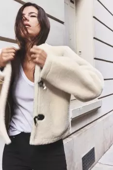 Двухсторонняя куртка с застежками-тогглами ZARA, экрю