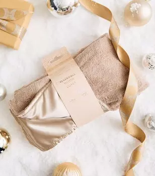 Двусторонняя атласная и махровая наволочка New Look, светло-коричневый