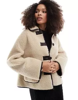 Двусторонняя куртка из борга в эрку и коричневом цвете Stradivarius