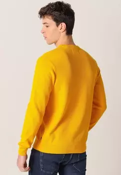 Джемпер BASIC Six Valves, желтый