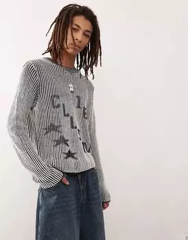 Джемпер COLLUSION с круглым вырезом и принтом «бензин» серого цвета