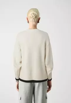 Джемпер CONTRAST Gina Tricot, молочный