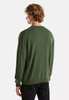 Джемпер CREWNECK IN PLAIN REGULAR FIT United Colors of Benetton, зеленый