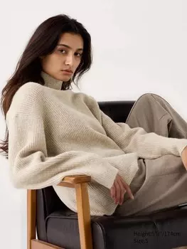 Джемпер из пряжи-суфле с высоким вырезом Uniqlo, бежевый