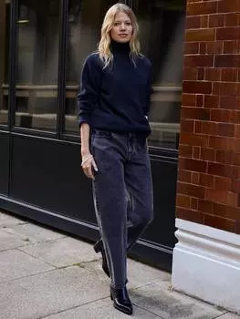 Джемпер joanie из очень тонкой шерсти с воронкообразным вырезом Baukjen, цвет Classic Navy