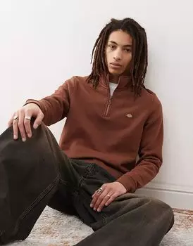 Джемпер с небольшим логотипом Oakport на молнии на четверть дюйма в цвете капучино-коричневый Dickies