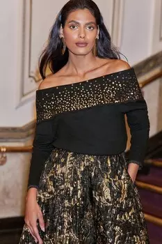 Джемпер с открытыми плечами Love & Roses, черный