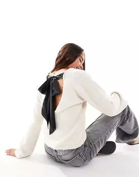 Джемпер с V-образным вырезом и контрастным бантом цвета овсянки Miss Selfridge