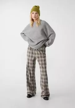 Джемпер SOFT-TOUCH Stradivarius, серый