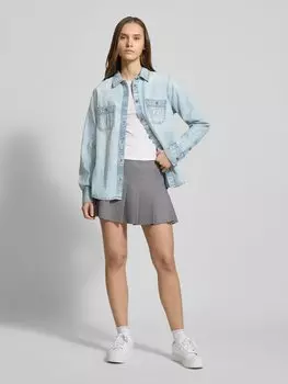 Джинсовая блузка классического кроя с накладными нагрудными карманами Guess Jeans